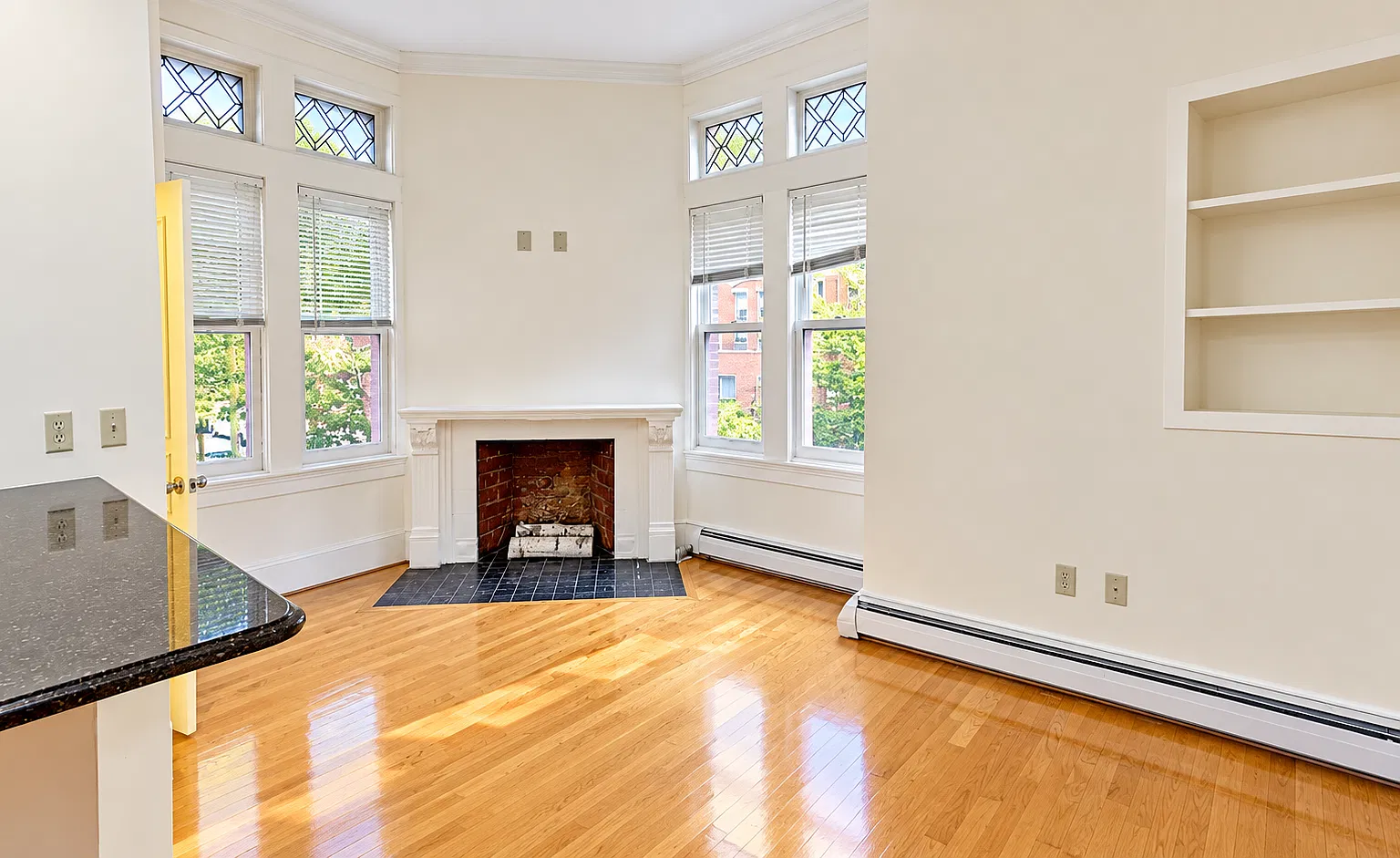 1 bed, 457 sqft, $3,650 — Photo 3