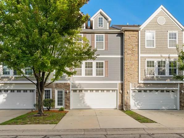 327 NE Olivewood, Waukee, IA 50263