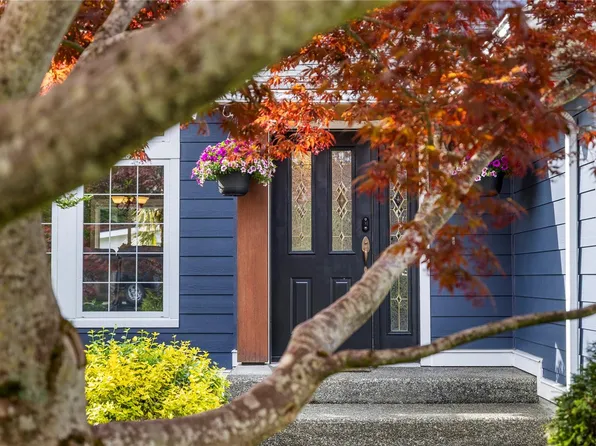 763 Ermineskin Ave, Parksville, BC V9P 2L5