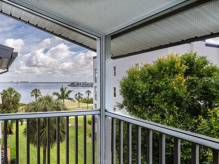 1477 Park Beach Cir #33 — Photo 40