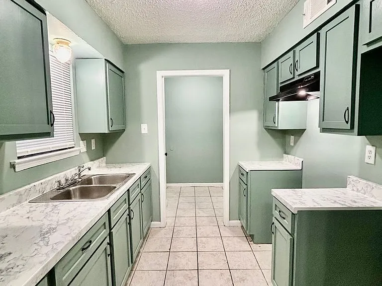 3801 Rainford Dr — Photo 6