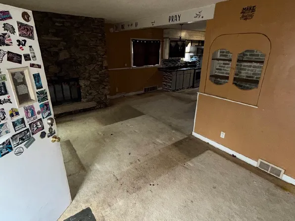 1409 Knight Ave, Flint, MI 48503