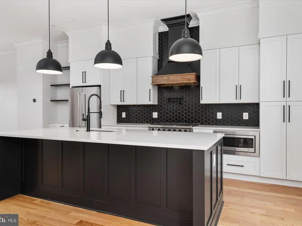 4028 Gallatin St, Hyattsville, MD 20781