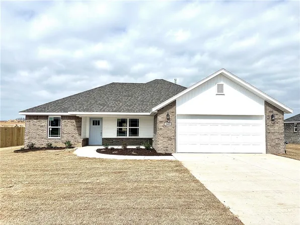 148 Brooke St, Huntsville, AR 72740