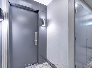 7171 Yonge St #1112, Markham, ON L3T 0C5