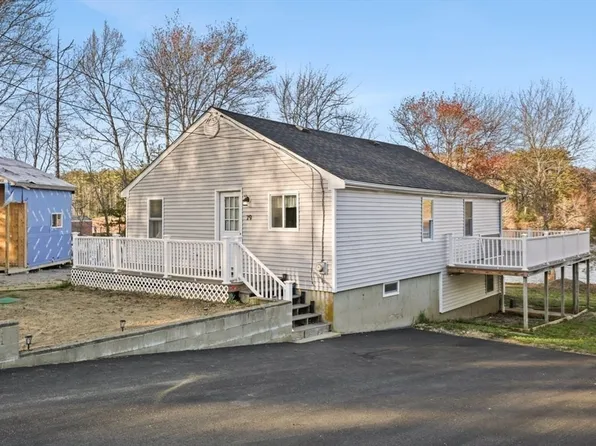 79 Crystal Lake Dr, Carver, MA 02330