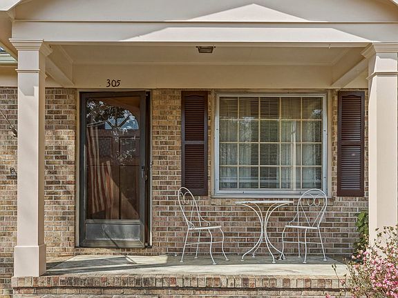 2nd image of 305 Vine Hill Rd