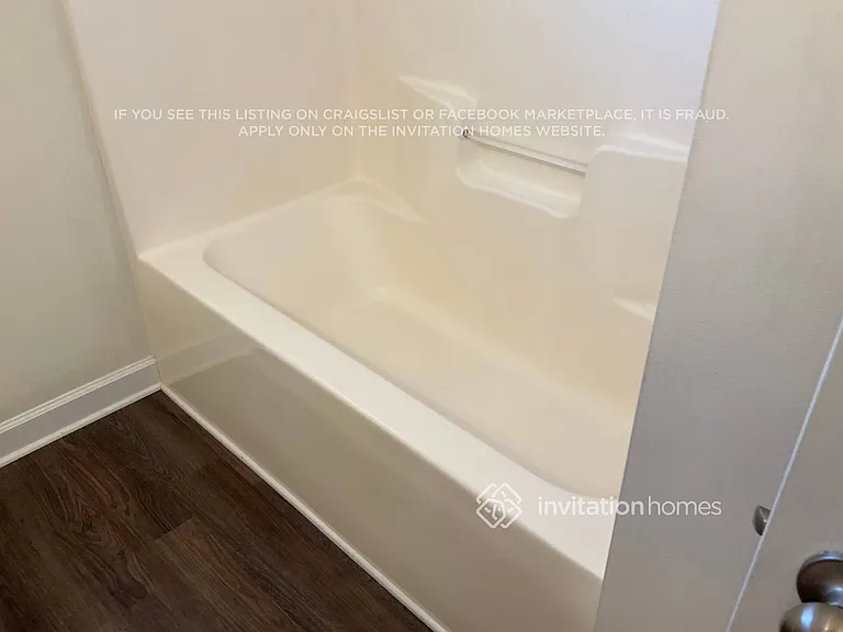8121 Acacia Ct — Photo 13
