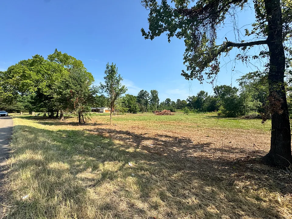 2718 Highway 32 W