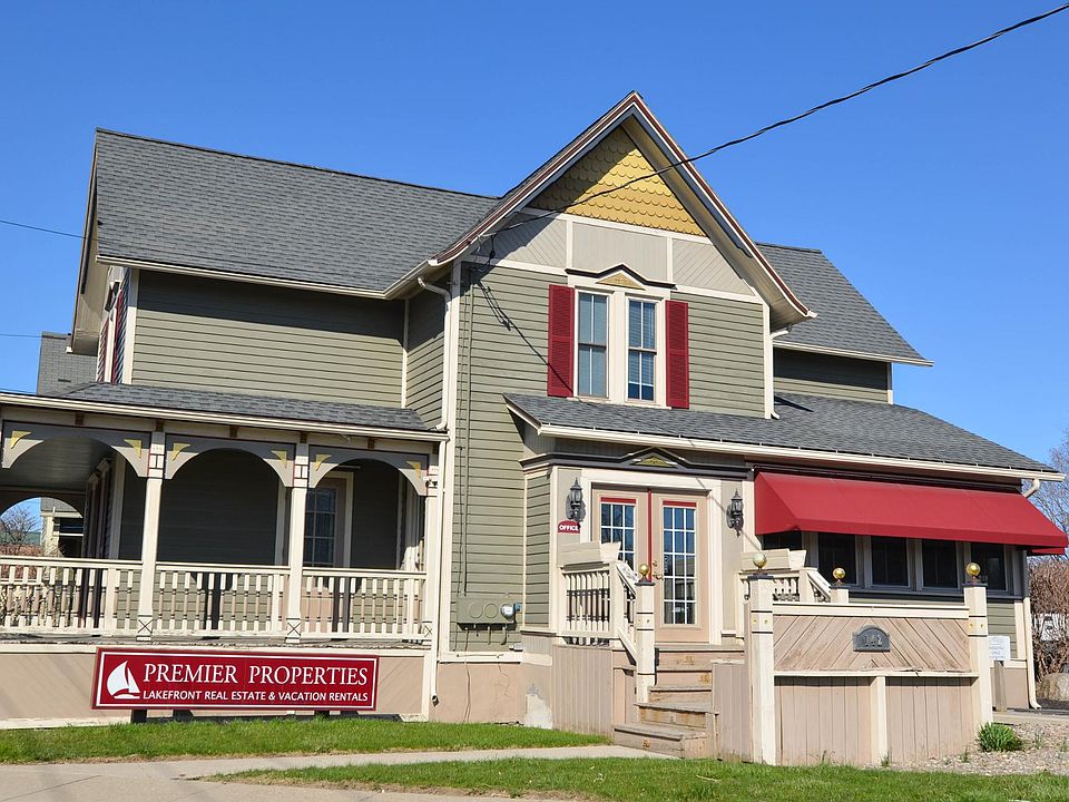 1st image of 142 Lake St