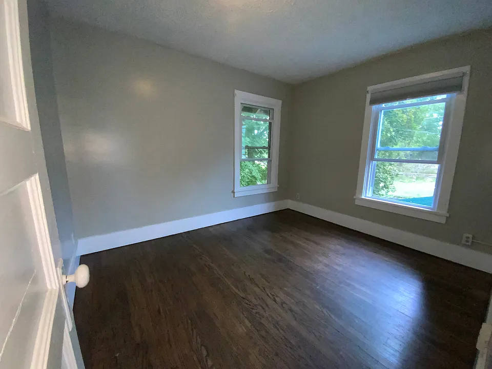 Main level bedroom room #1