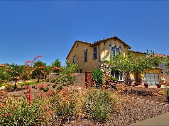 2nd image of 2126 E Desert Broom Dr