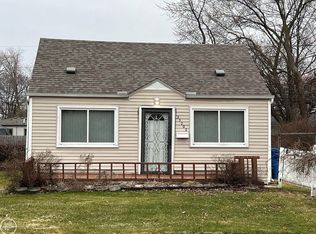 25202 Firwood Ave, Warren, MI 48089