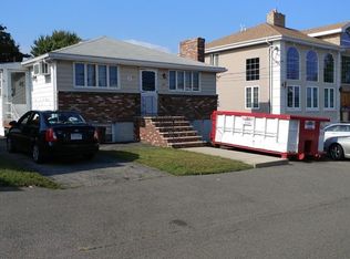 136 Lantern Rd, Revere, MA 02151