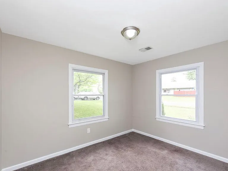 83 Buckingham Dr — Photo 7