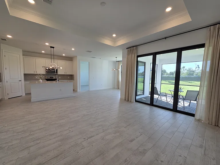 5719 Silverside Pine Ct — Photo 13