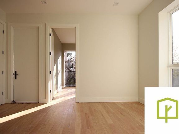 5th image of 924 Dekalb Ave APT 5L