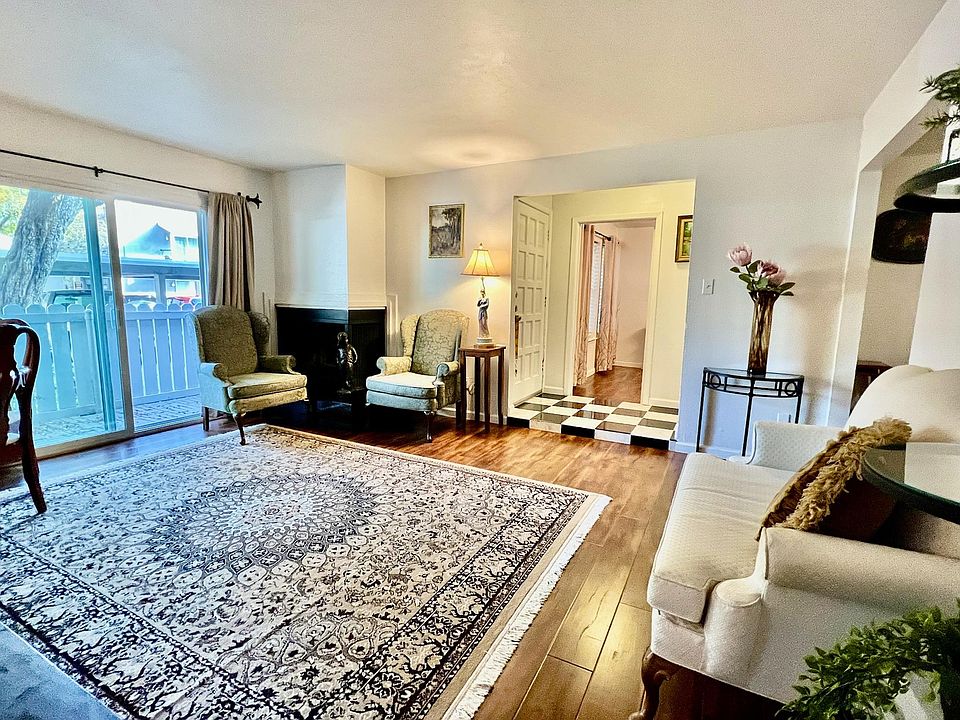 Living room with entrance view