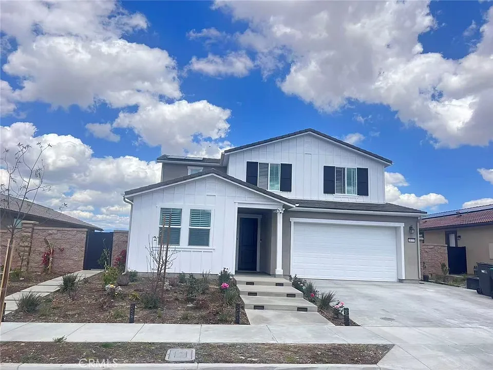 18337 Matilija Way