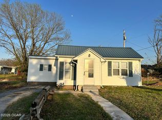 115 N Forest Ave, Joplin, MO 64801