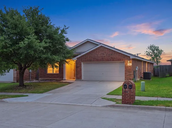 2665 Gardendale Dr, Fort Worth, TX 76120