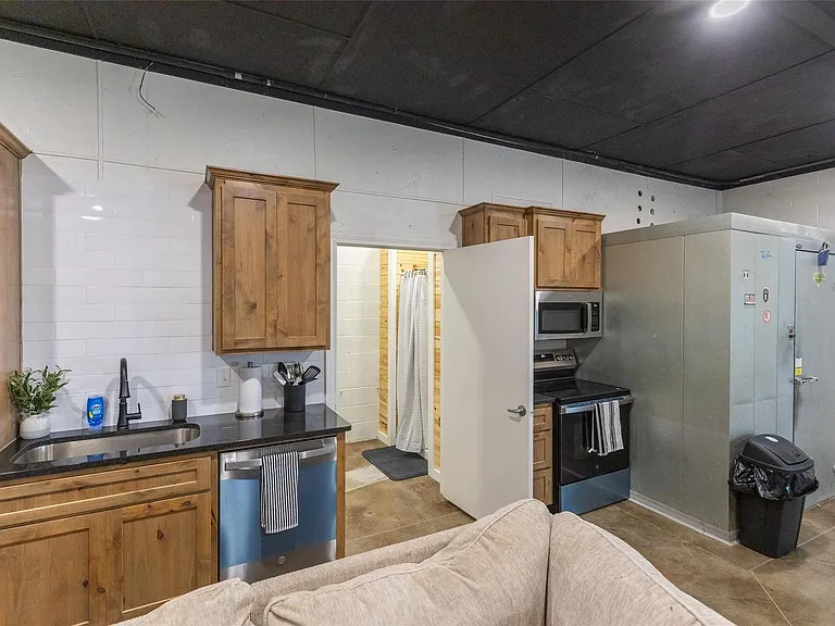 381 N FM 707 — Photo 10