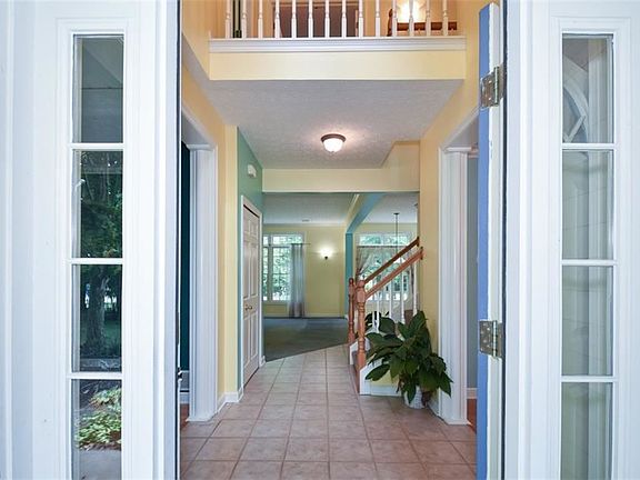 5th image of 8893 Lakeview Dr