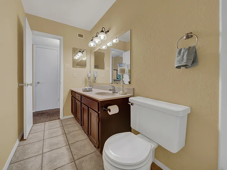 Vista Ventana Apartments — Photo 12