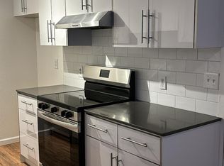11017 16th Ave SW APT 10, Seattle, WA 98146