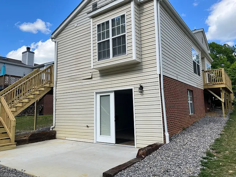 1680 Sleepy Hollow Rd — Photo 63
