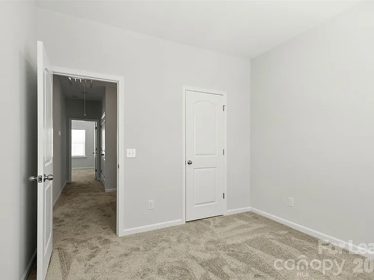 7113 Brookview Ln — Photo 40