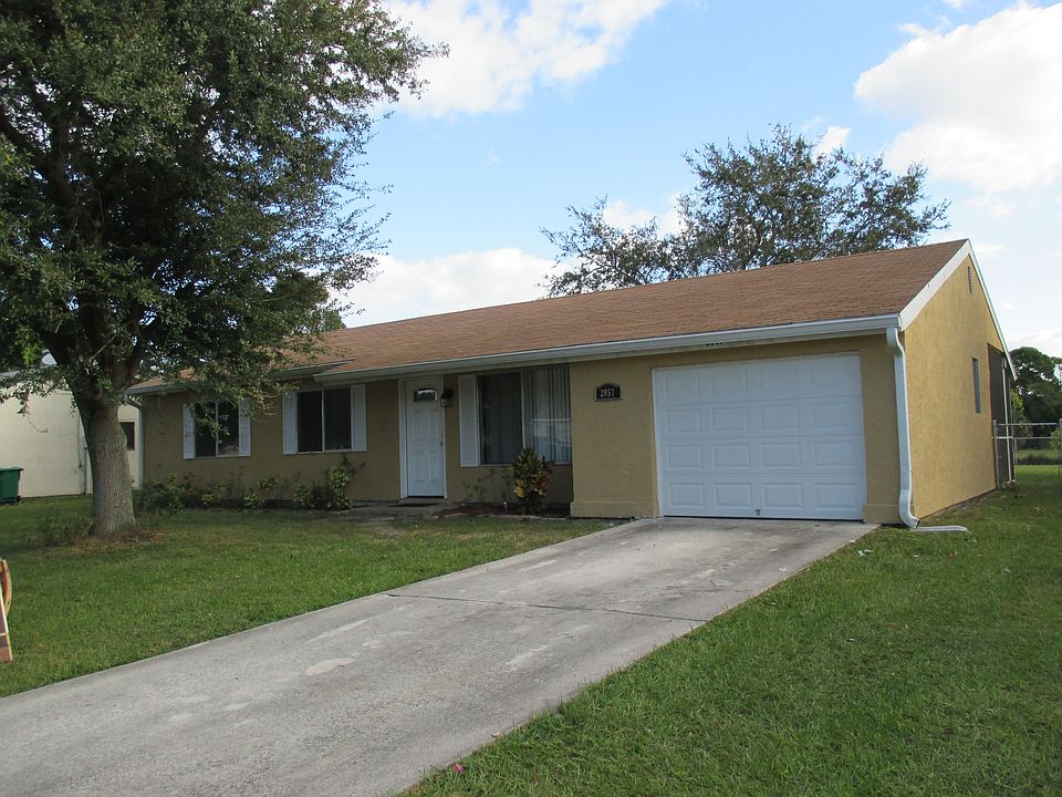 1st image of 2057 SE Talwood Ln