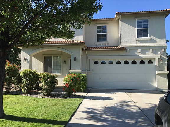 3rd image of 2744 Cintoia Dr