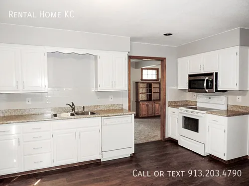 13828 W 110th Ter — Photo 11