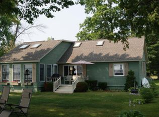 10006 Northshore Dr, Cheboygan, MI 49721