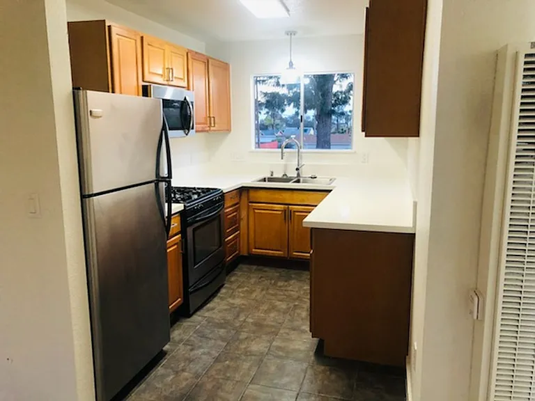 Landis Apartments — Photo 4