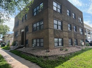 301 S 18th St APT 3, Lincoln, NE 68508