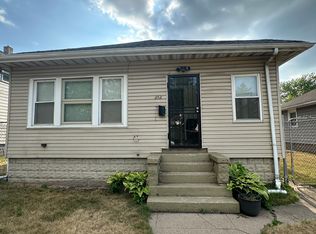 352 Arthur St, Gary, IN 46404
