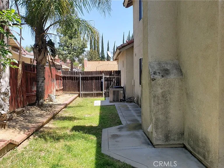 8739 Belladona Rd — Photo 30