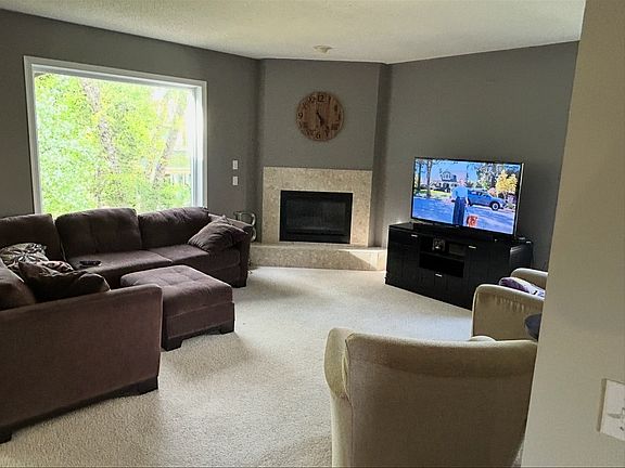 5th image of 8348 Foxberry Dr
