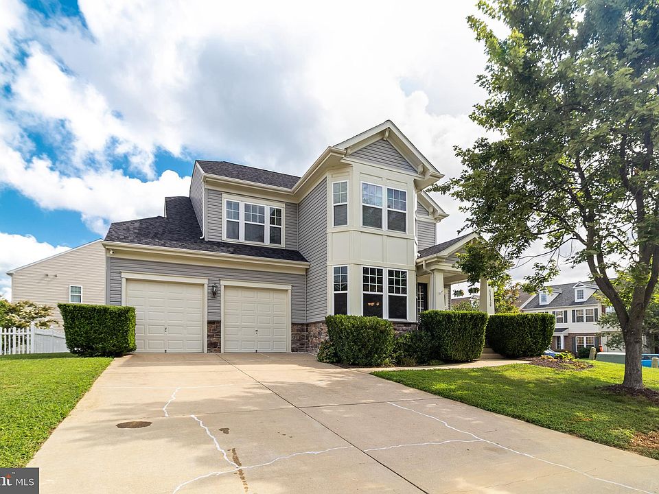 1st image of 44126 Beaver Creek Dr
