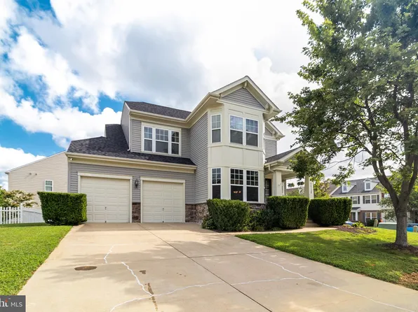 44126 Beaver Creek Dr, California, MD 20619