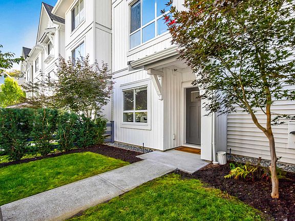 3rd image of 8335 Nelson St #129