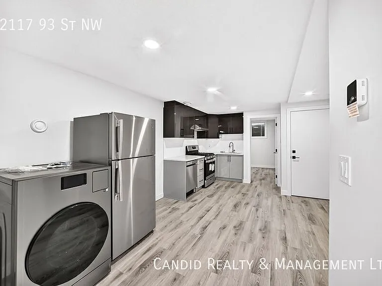 12117 93rd St NW #2 — Photo 4