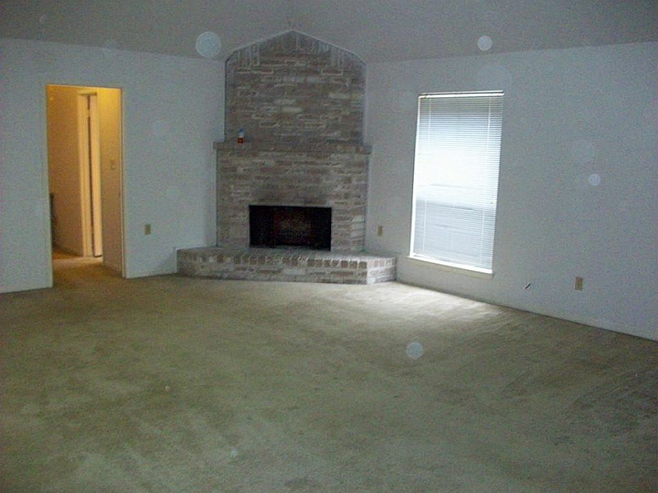1st image of 6215 Briar Glade Dr