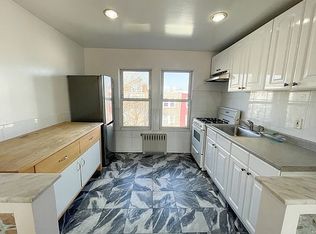 20-36 33rd St #TOP, Astoria, NY 11105