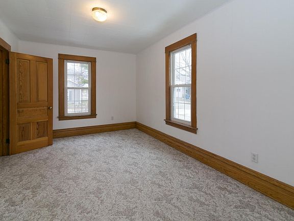 3rd image of 184 New St