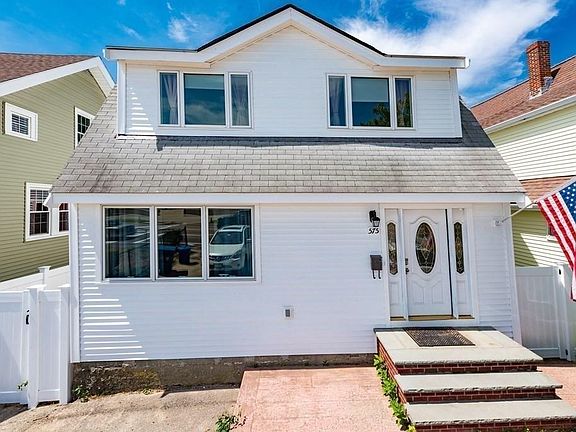 4th image of 575 Quincy Shore Dr