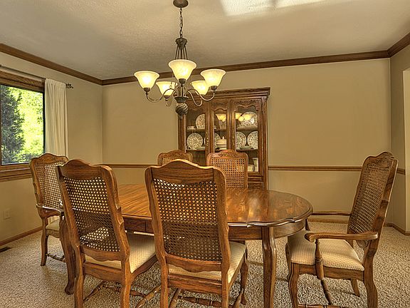 5th image of 18989 Bears Paw Ln