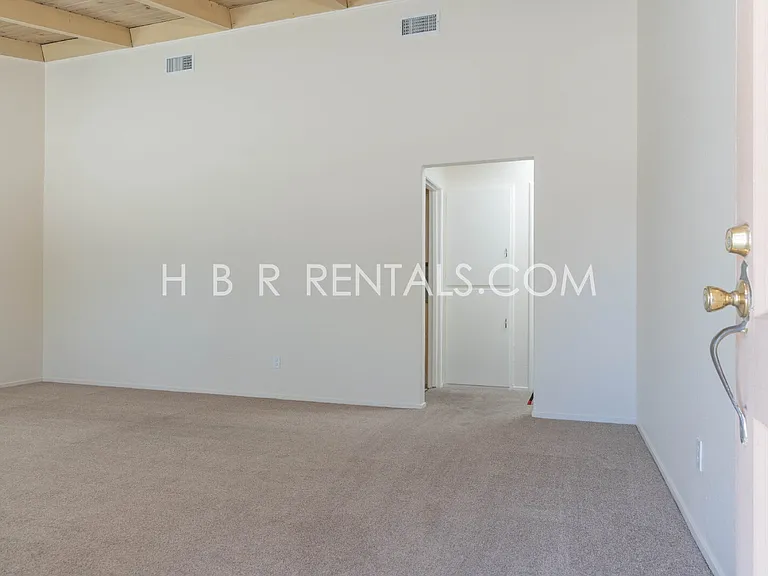 1261 N Tracy Blvd — Photo 5